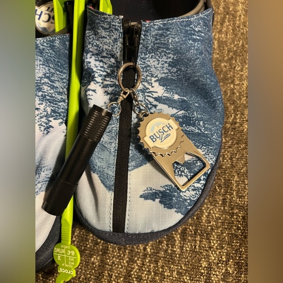 NWT Men’s Crocs Busch Light All Terrain Clogs - Picture 9 of 10